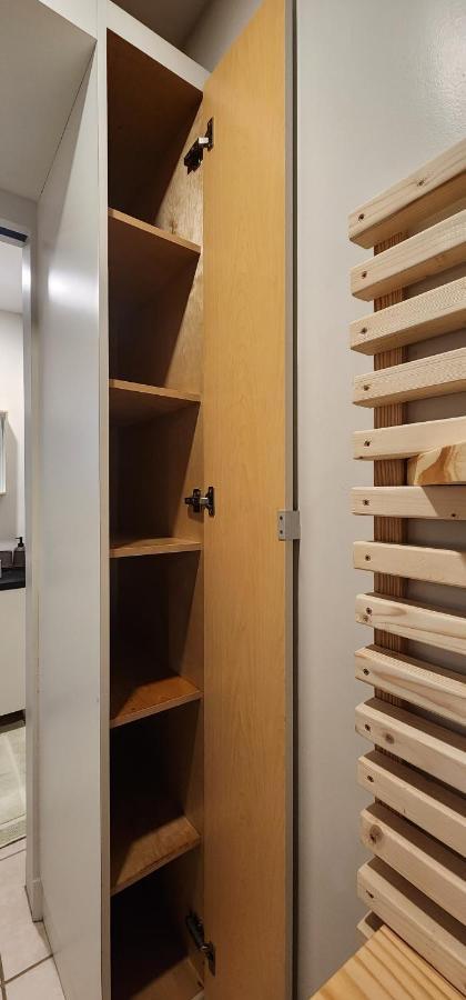 Private Aparment Studio In The Hard Of Miami Unit # 6 Opa-locka Bagian luar foto