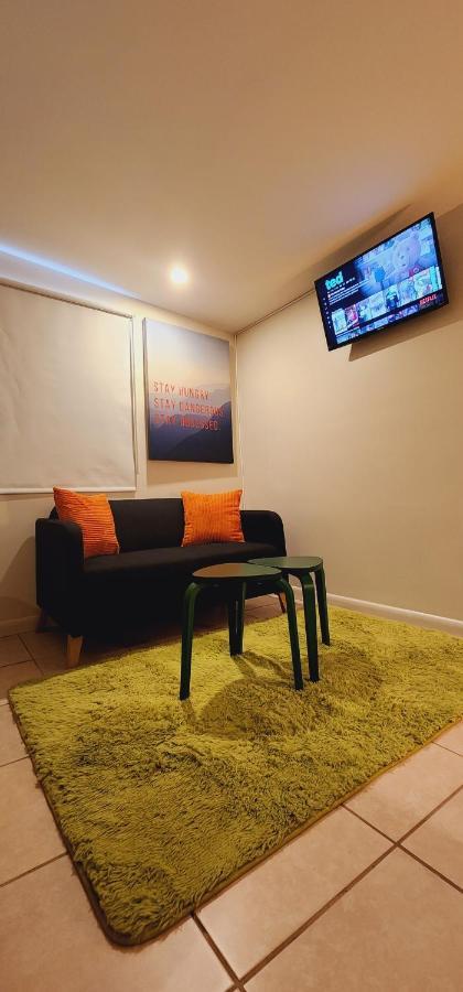 Private Aparment Studio In The Hard Of Miami Unit # 6 Opa-locka Bagian luar foto